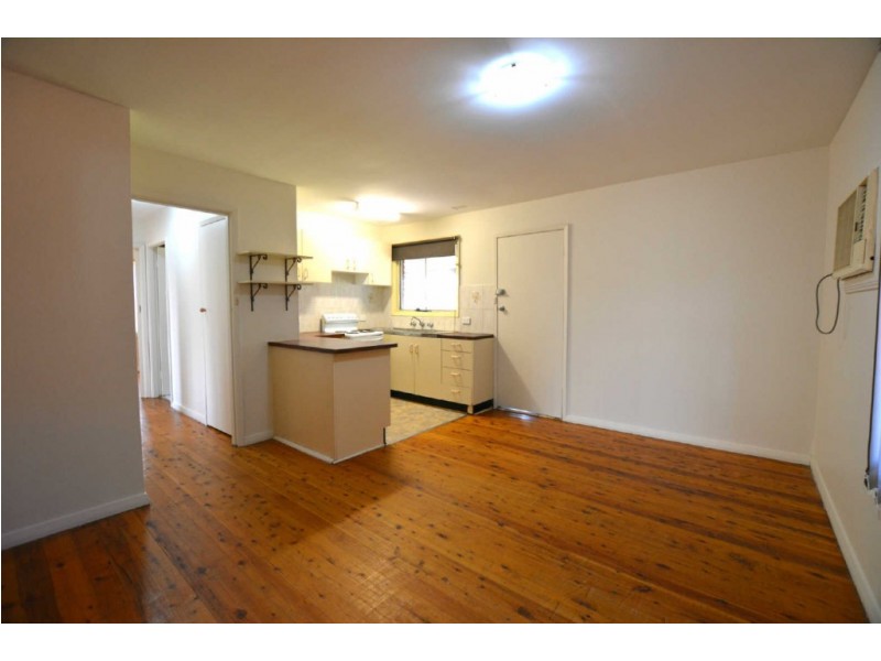 4 HAMERSLEY STREET, Fairfield West NSW 2165