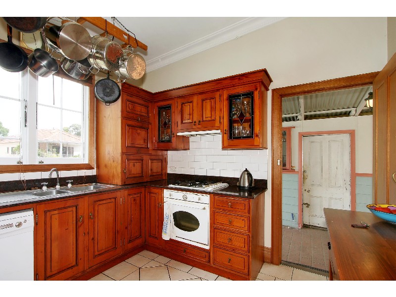 5 Clyde Street, Guildford NSW 2161