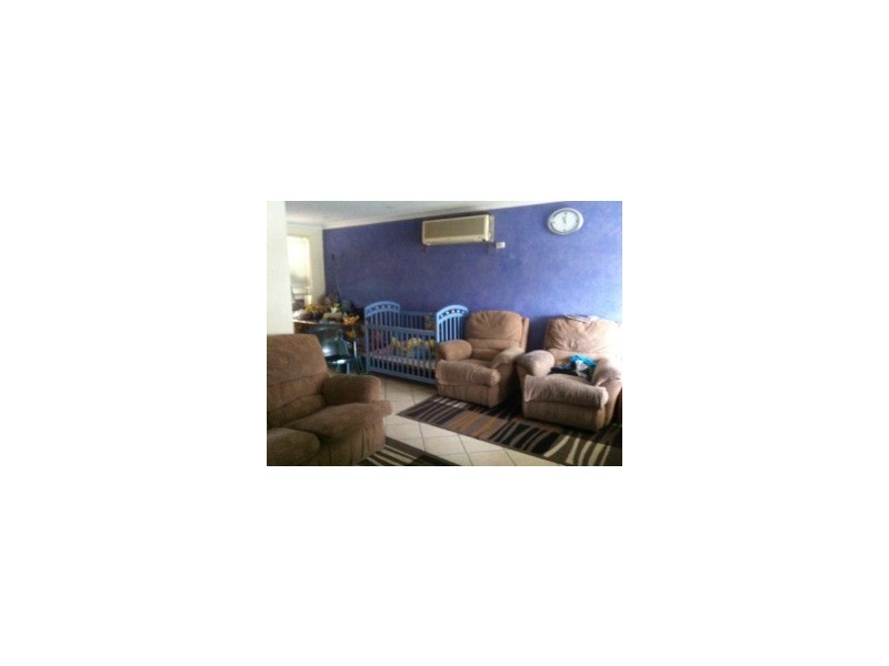 8 ADRIAN PLACE, Greystanes NSW 2145