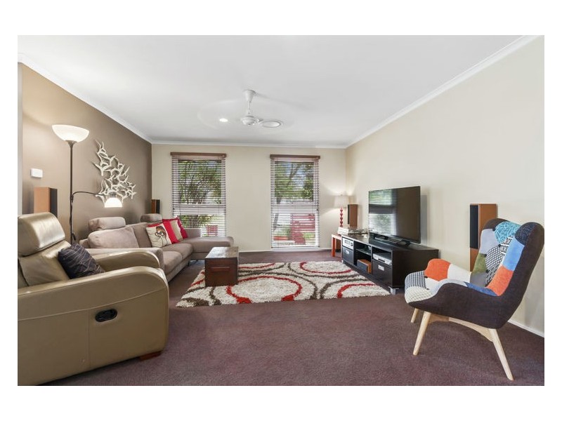 11 Etna Place, Bossley Park NSW 2176