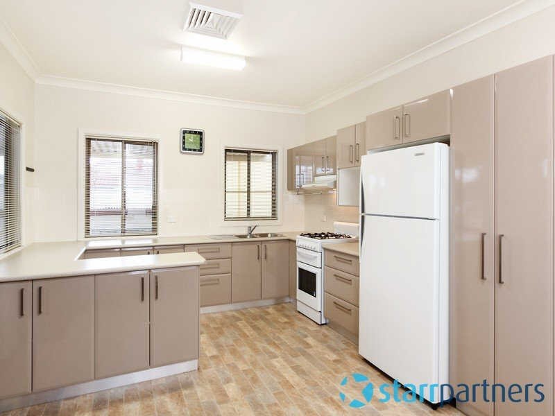 2 DELL STREET, Woodpark NSW 2164