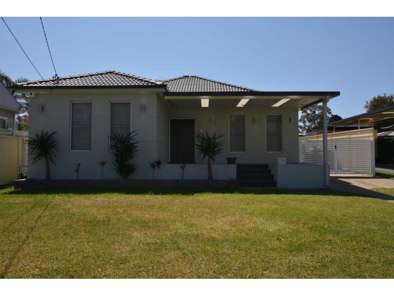 8 SANDRA STREET, Woodpark NSW 2164