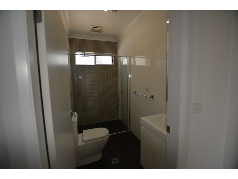 8 SANDRA STREET, Woodpark NSW 2164