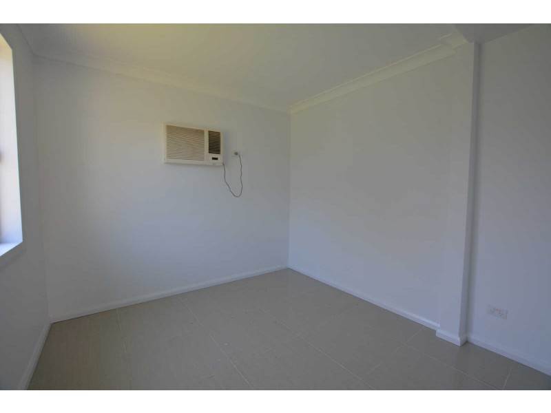 8 SANDRA STREET, Woodpark NSW 2164