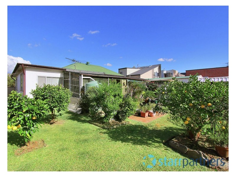 18 Blaxland Street, Yennora NSW 2161