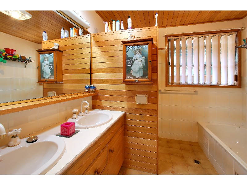 35 Azalea Street, Greystanes NSW 2145