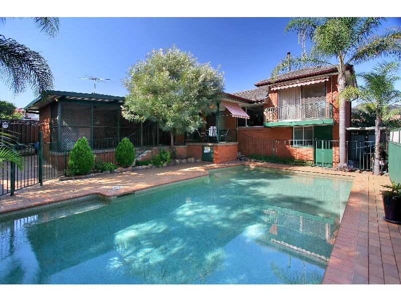 35 Azalea Street, Greystanes NSW 2145