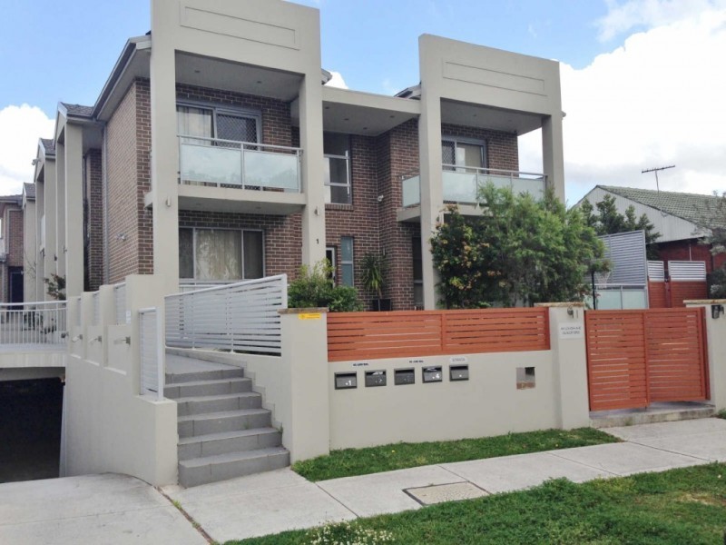 3/44 LOUGH AVE, Guildford NSW 2161