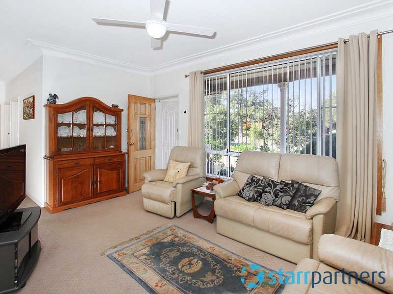 12 KARANI AVENUE, Guildford NSW 2161