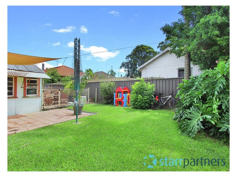 4 George Street, Guildford NSW 2161