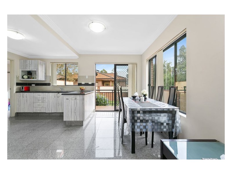 2/3A Wirralee Street, South Wentworthville NSW 2145