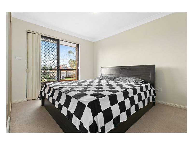 2/3A Wirralee Street, South Wentworthville NSW 2145