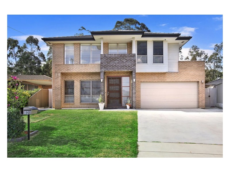 42 Pambula Crescent, Merrylands NSW 2160