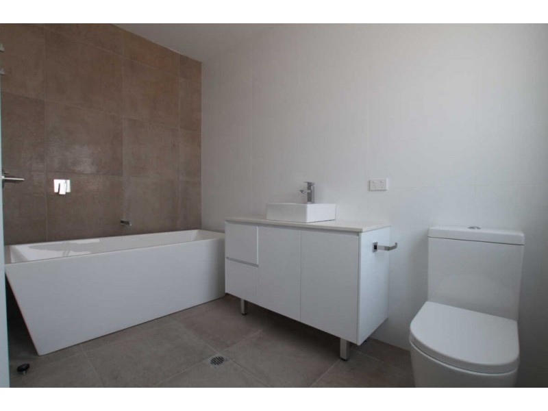 124A ROBERTSON STREET, Guildford NSW 2161