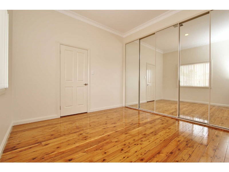 20 RHODES AVENUE, Guildford NSW 2161