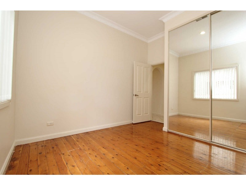 20 RHODES AVENUE, Guildford NSW 2161