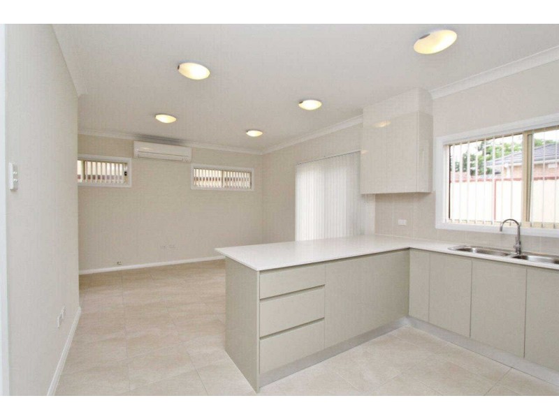 20A Rhodes Avenue, Guildford NSW 2161