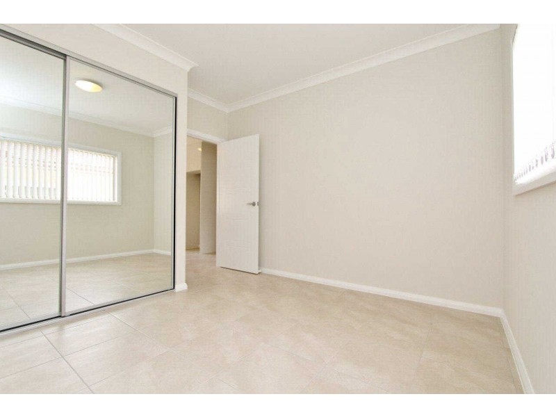 20A Rhodes Avenue, Guildford NSW 2161