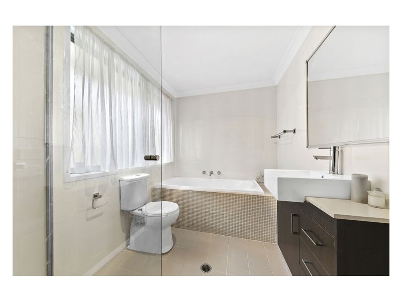 10 Grazier Circuit, Pemulwuy NSW 2145