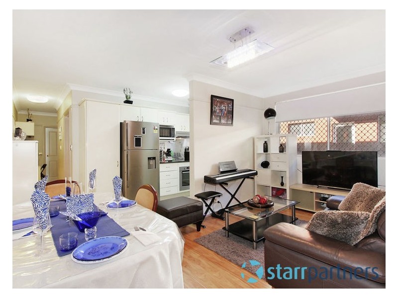 4/20 Military Road, Merrylands NSW 2160