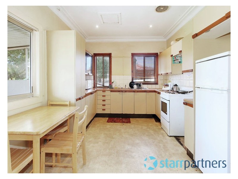 2 Hamilton Street, South Wentworthville NSW 2145