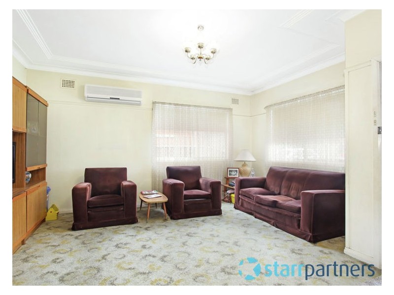 8 Allison Road, Guildford NSW 2161