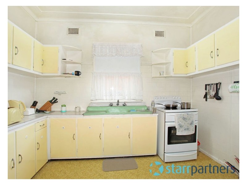 8 Allison Road, Guildford NSW 2161