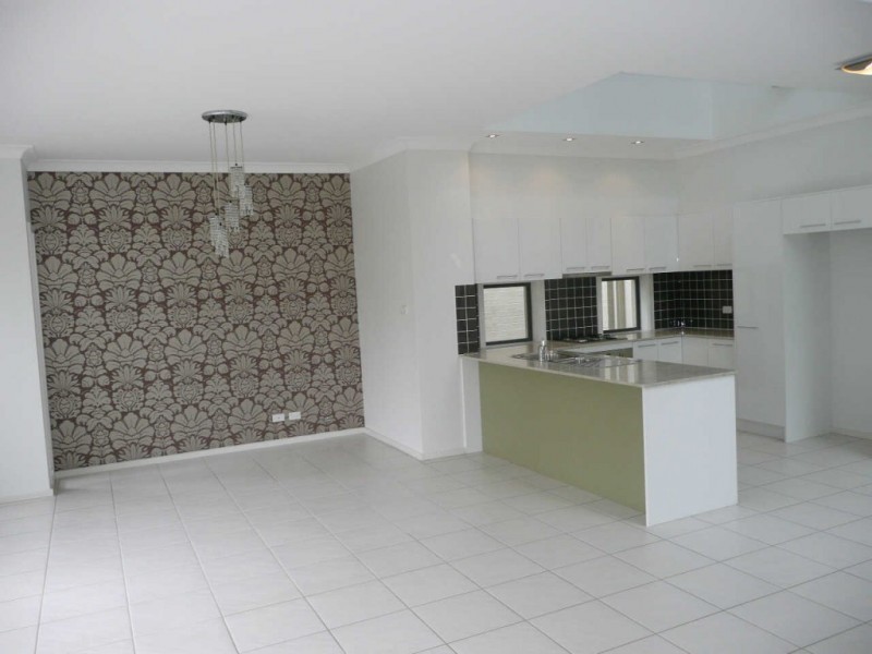 19 PARISH STREET, Pemulwuy NSW 2145