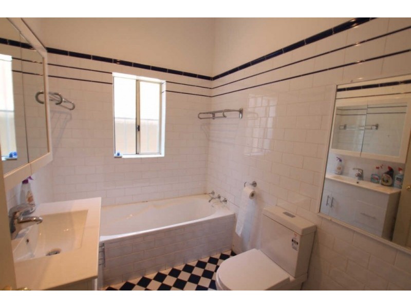 10 MONASH STREET, Wentworthville NSW 2145