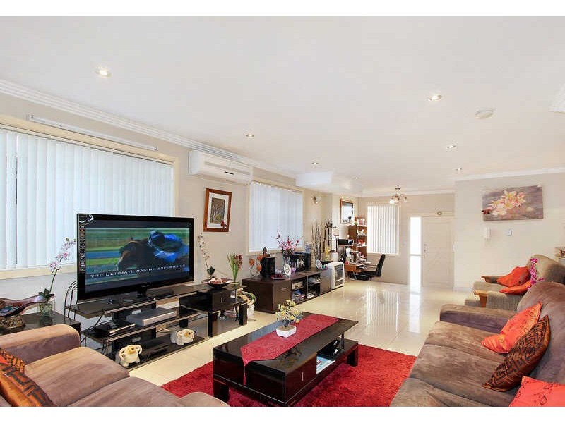 163 CUMBERLAND RD, Greystanes NSW 2145