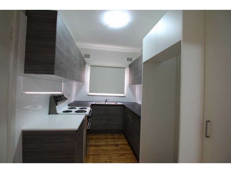 83 MILITARY ROAD, Guildford NSW 2161