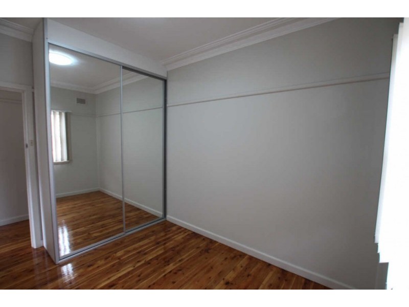 83 MILITARY ROAD, Guildford NSW 2161