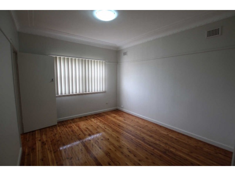 83 MILITARY ROAD, Guildford NSW 2161