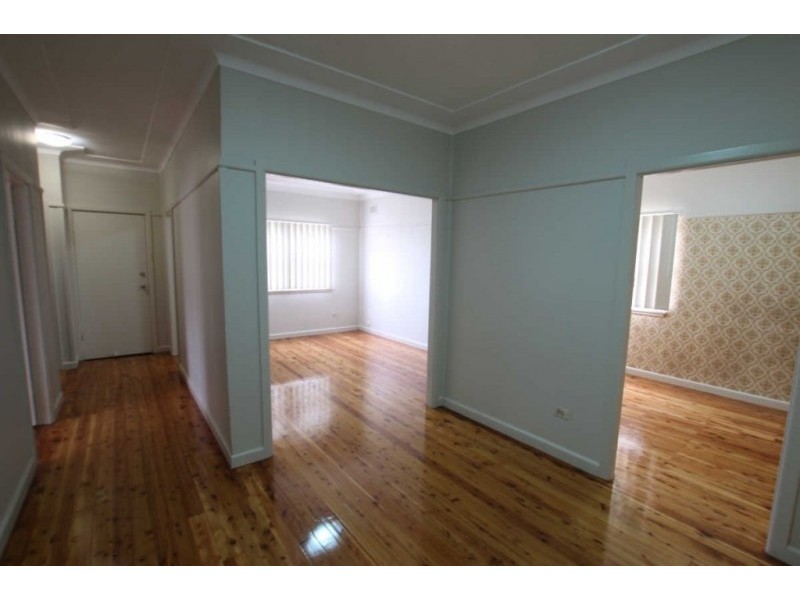 83 MILITARY ROAD, Guildford NSW 2161