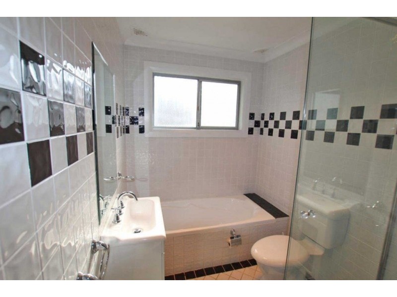 44 ST CLAIR AVENUE, St Clair NSW 2759