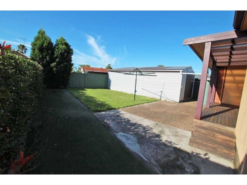 44 ST CLAIR AVENUE, St Clair NSW 2759