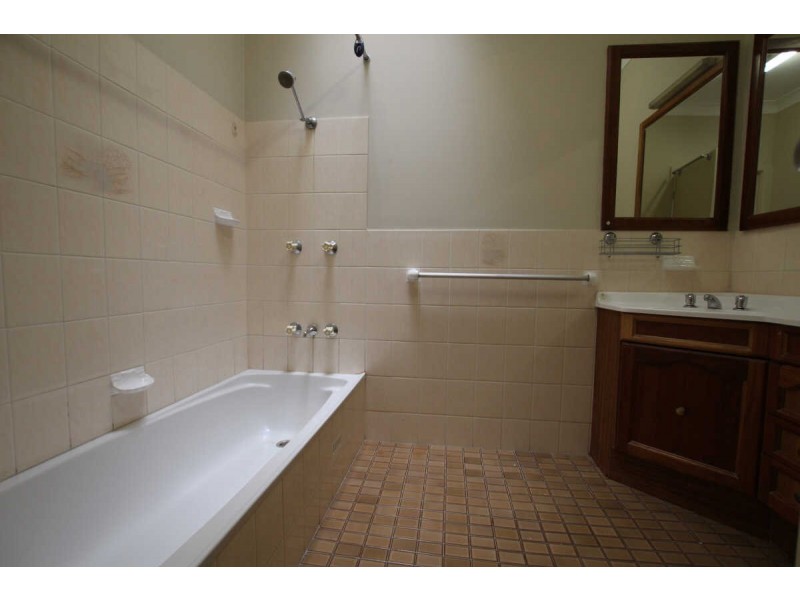 37 SANDRA STREET, Woodpark NSW 2164