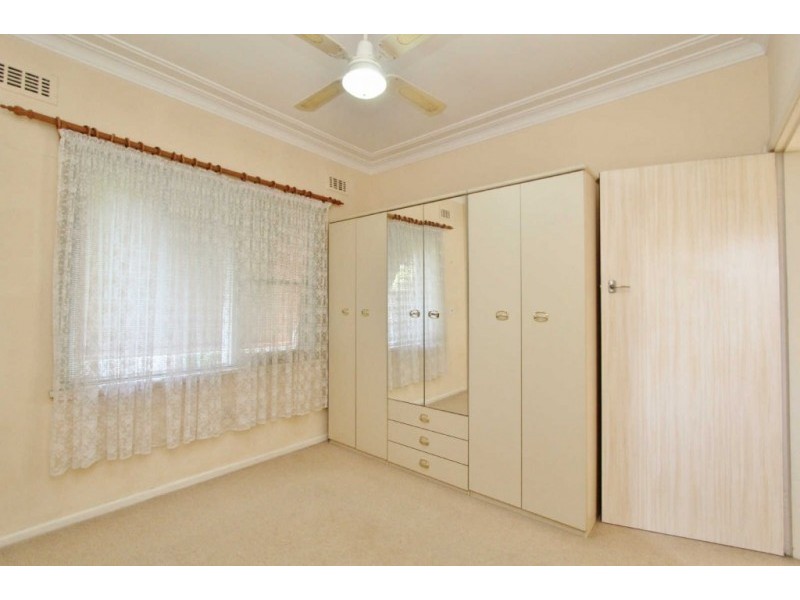24 YOOGALI STREET, Merrylands NSW 2160