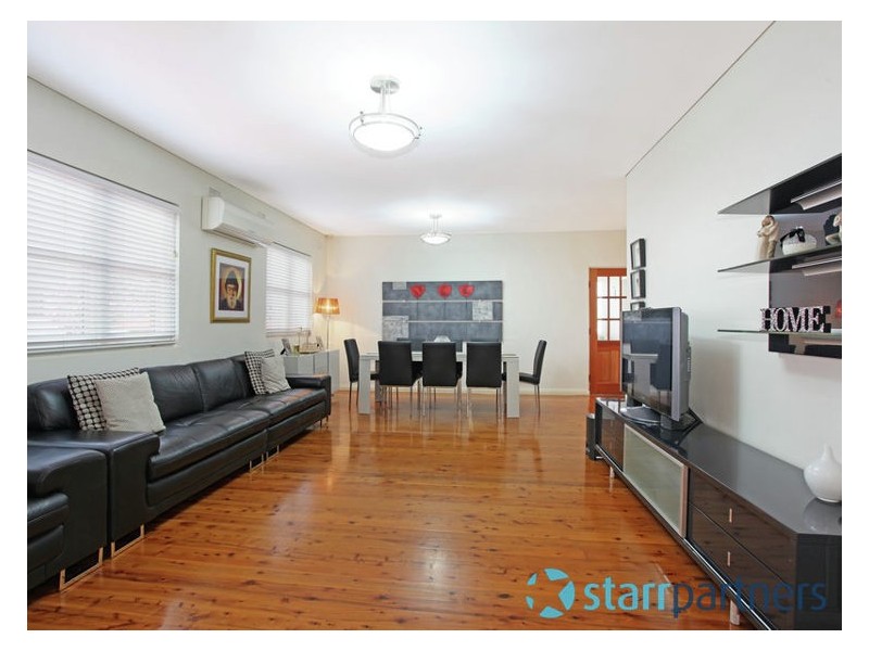 8 Thomas Street, Merrylands NSW 2160