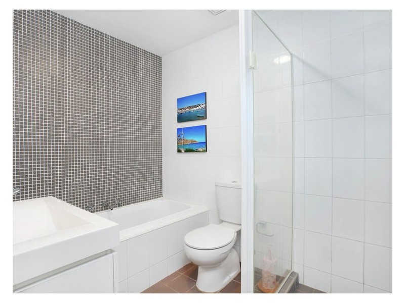 2/205-207 William Street, Granville NSW 2142