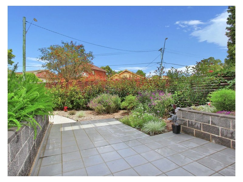 2/205-207 William Street, Granville NSW 2142