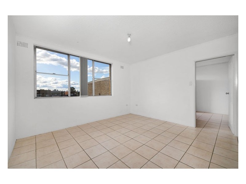 18/6-8 Station Street, Guildford NSW 2161