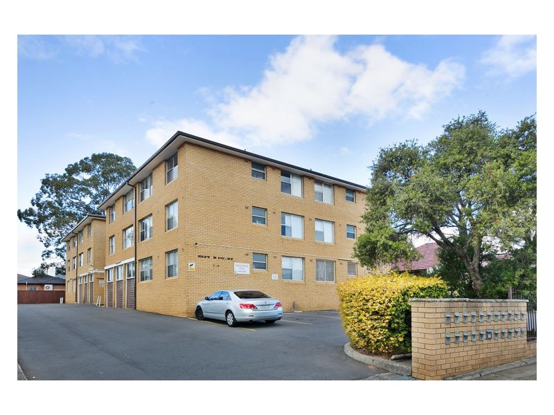 18/6-8 Station Street, Guildford NSW 2161