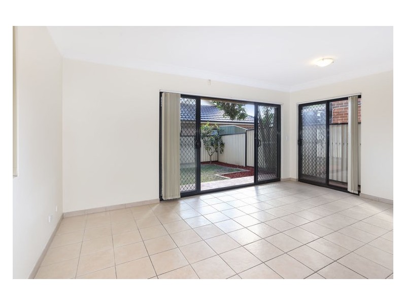 2/1-3 Holdsworth Street, Merrylands NSW 2160