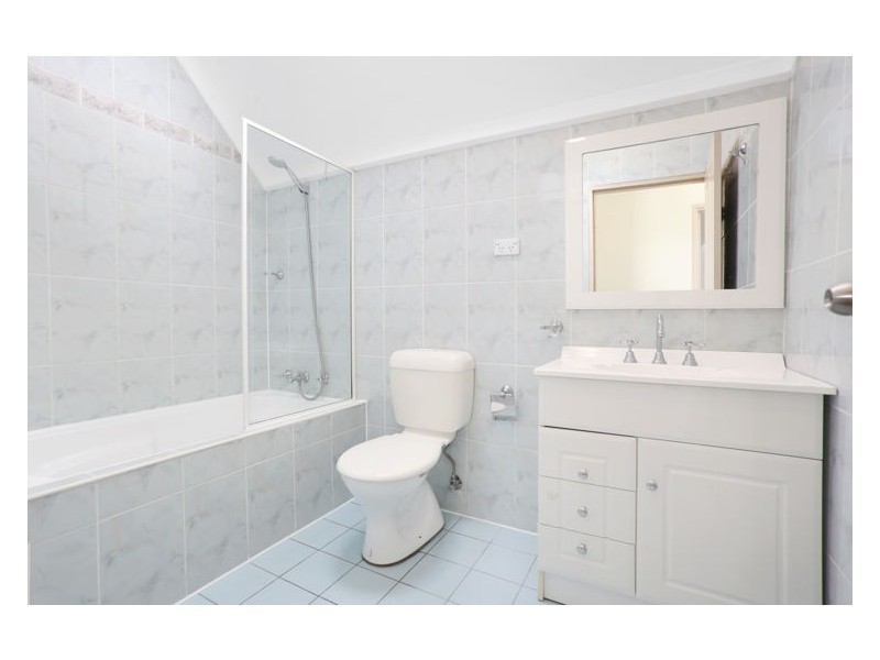 2/1-3 Holdsworth Street, Merrylands NSW 2160