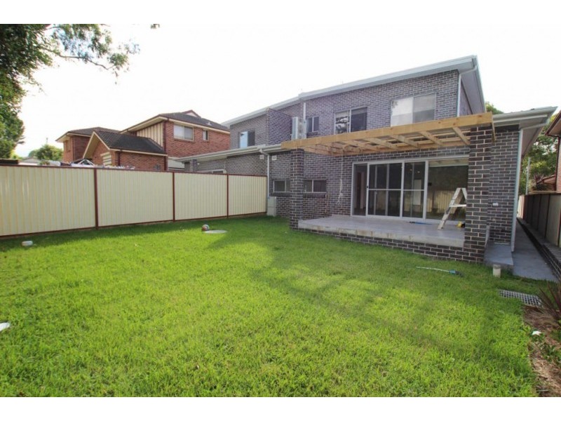 40 WINDSOR ROAD, Merrylands NSW 2160