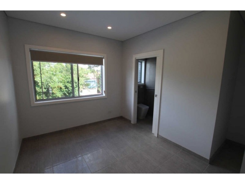 40 WINDSOR ROAD, Merrylands NSW 2160