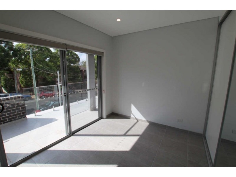 40 WINDSOR ROAD, Merrylands NSW 2160