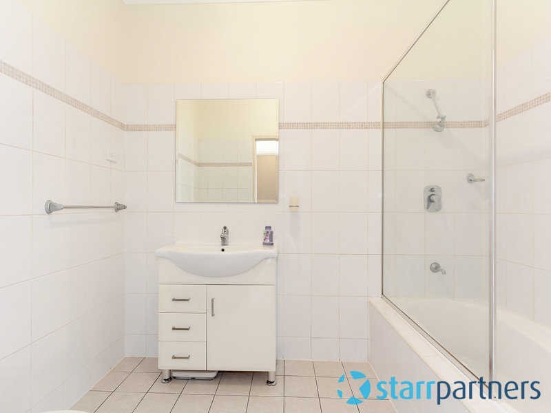 11/72-74 MOUNTFORD AVENUE, Guildford NSW 2161