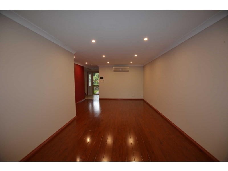 726 MERRYLANDS RD, Greystanes NSW 2145